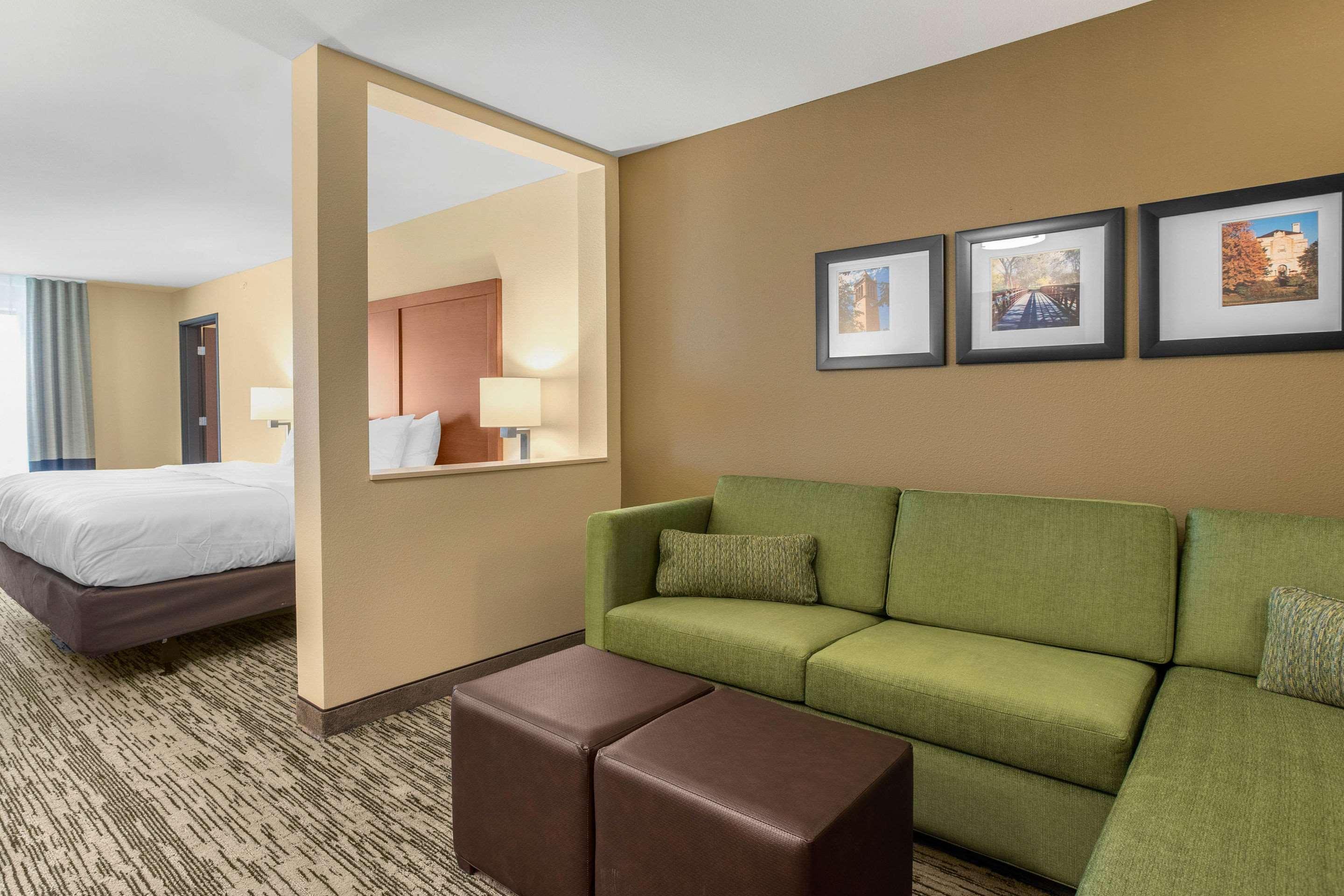 Comfort Inn & Suites Ames Near Isu Campus Dış mekan fotoğraf