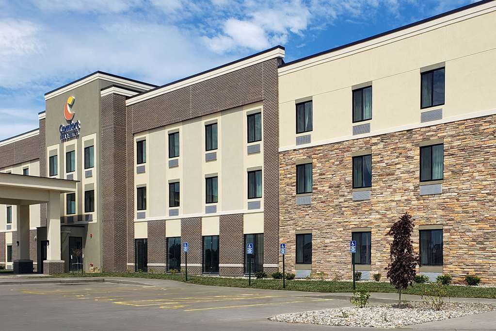 Comfort Inn & Suites Ames Near Isu Campus Dış mekan fotoğraf
